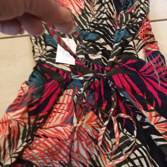 NWT GORGEOUS DRESS - Picture 14 of 16